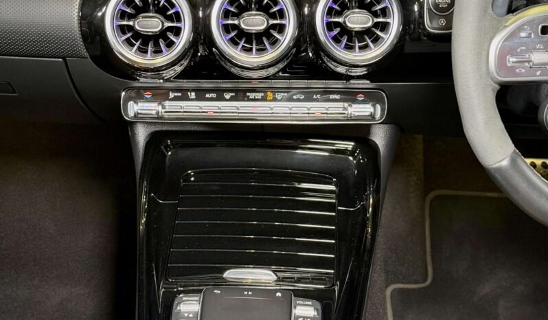 
								Mercedes-AMG A45 S full									