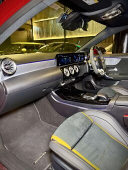 
										Mercedes-AMG A45 S full									