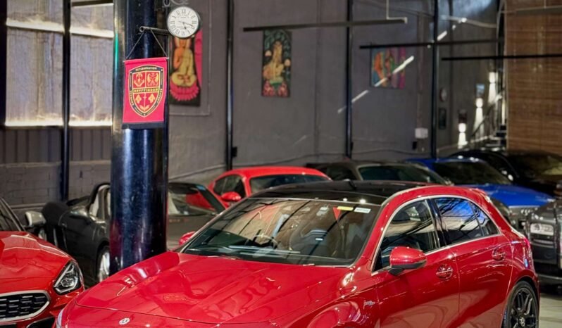 
								Mercedes-AMG A45 S full									