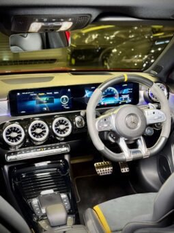 
										Mercedes-AMG A45 S full									