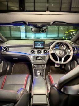 
										CLA 45AMG full									