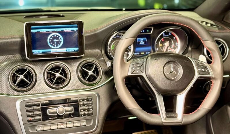 
								CLA 45AMG full									