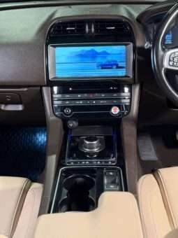 
										F Pace 2.0L Prestige(Top) full									