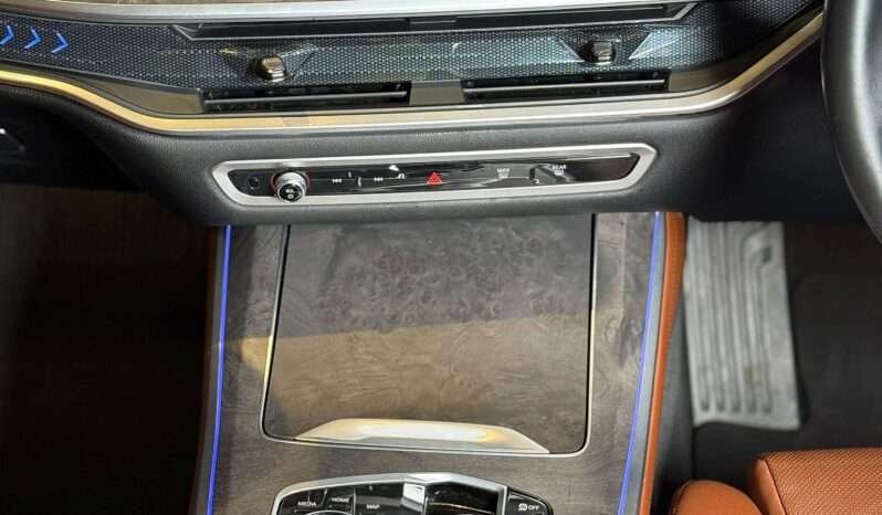 
								X5 40i Msport LCI full									