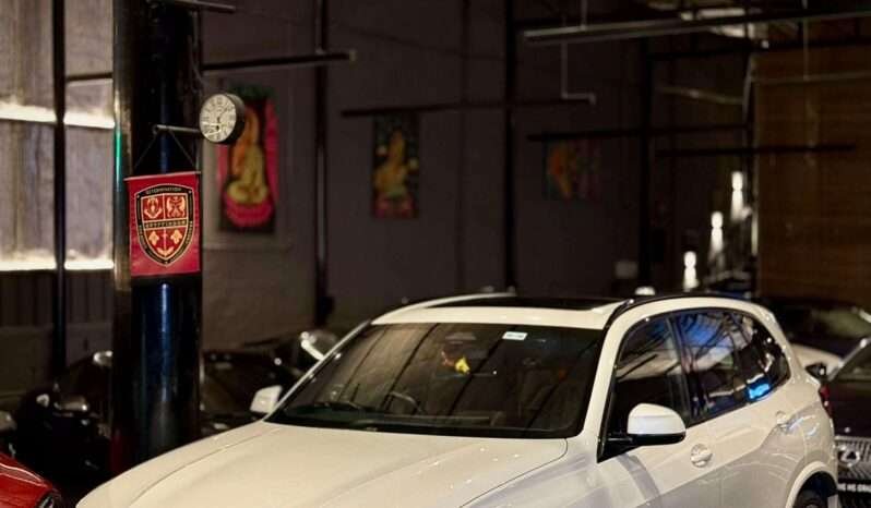 
								X5 40i Msport LCI full									