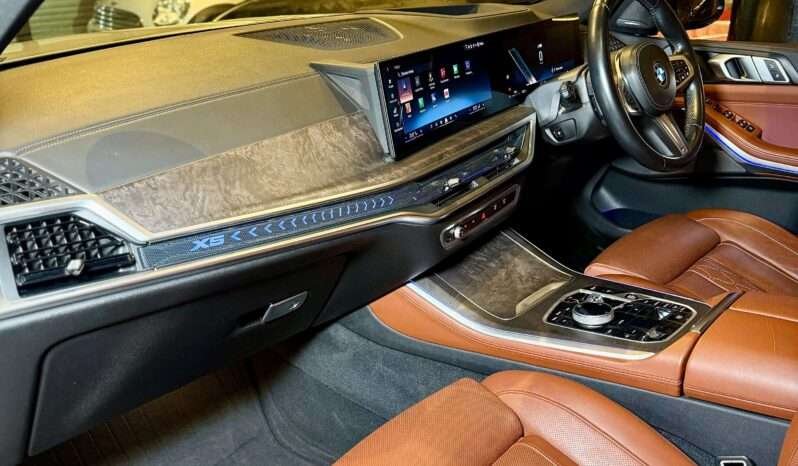 
								X5 40i Msport LCI full									