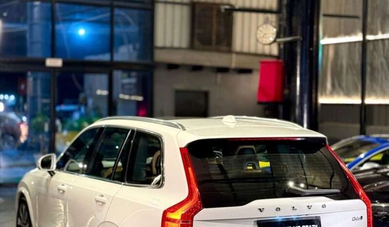 
								XC90 B6 Ultimate Hybrid full									