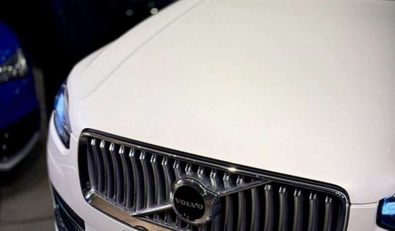 
								XC90 B6 Ultimate Hybrid full									