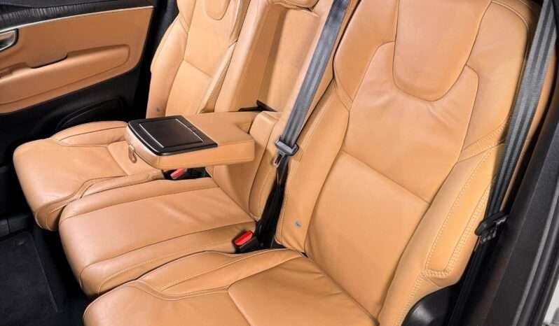 
								XC90 B6 Ultimate Hybrid full									