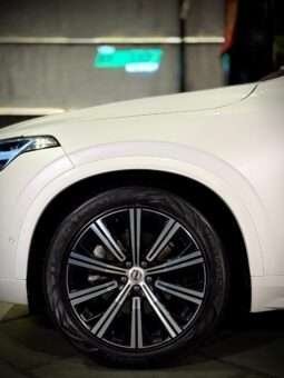 
										XC90 B6 Ultimate Hybrid full									