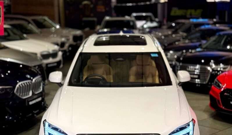 
								XC90 B6 Ultimate Hybrid full									