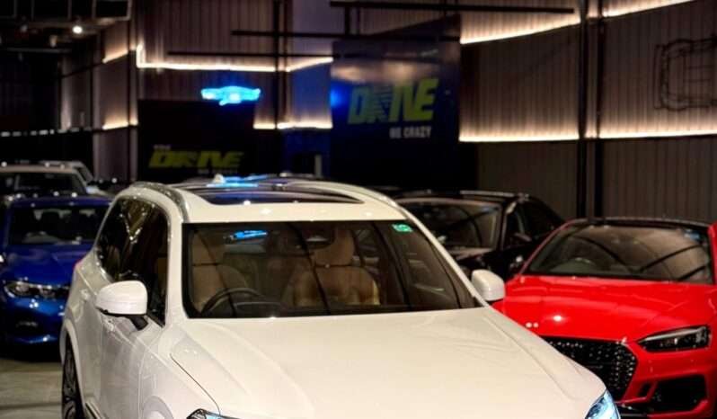 
								XC90 B6 Ultimate Hybrid full									