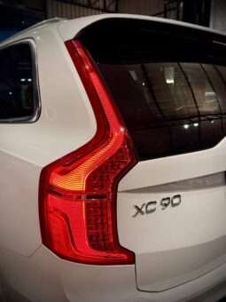 
										XC90 B6 Ultimate Hybrid full									
