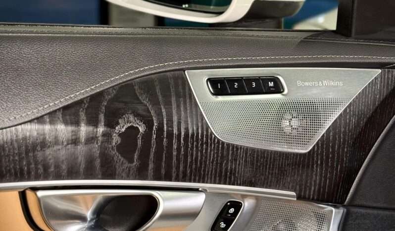 
								XC90 B6 Ultimate Hybrid full									