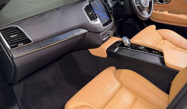 
								XC90 B6 Ultimate Hybrid full									