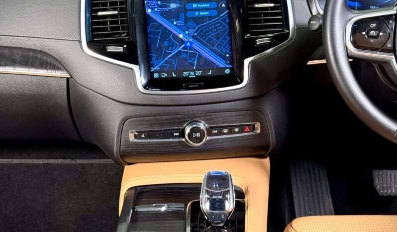 
								XC90 B6 Ultimate Hybrid full									