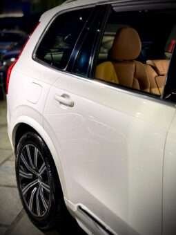 
										XC90 B6 Ultimate Hybrid full									