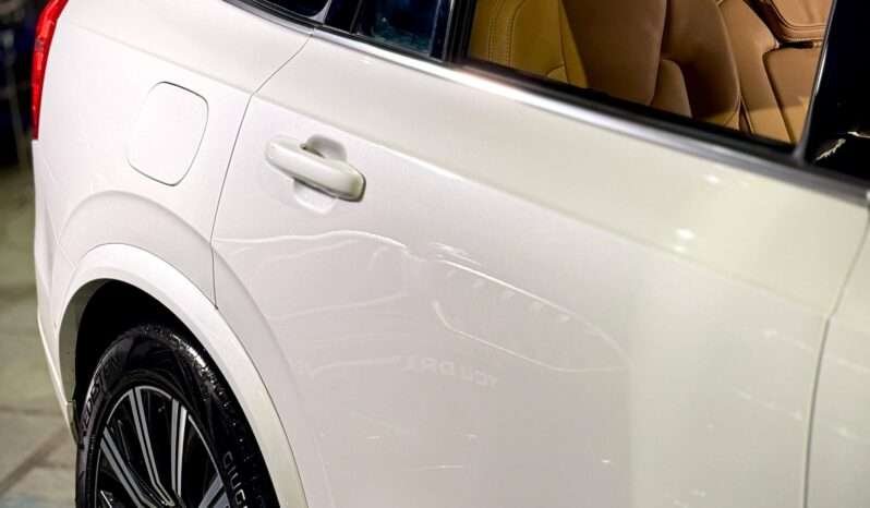 
								XC90 B6 Ultimate Hybrid full									