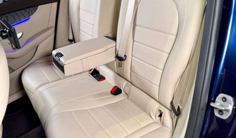 
								Mercedes-Benz GLC 200 full									