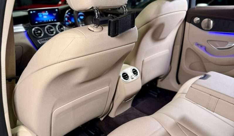 
								Mercedes-Benz GLC 200 full									