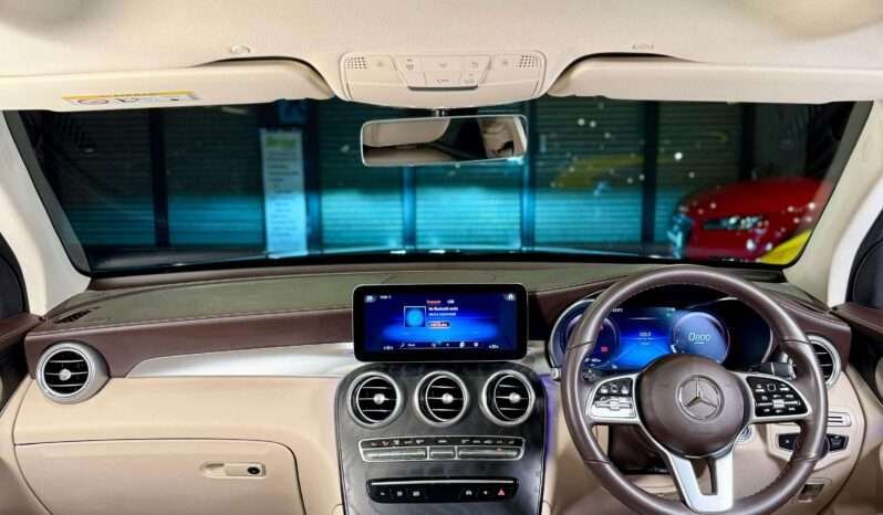 
								Mercedes-Benz GLC 200 full									