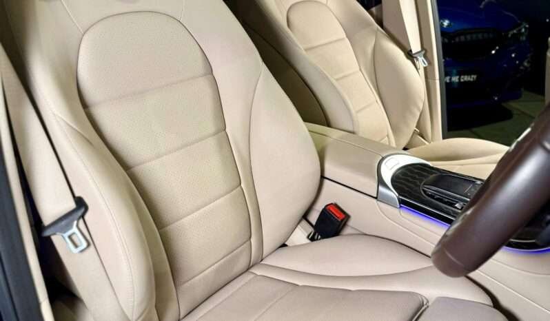 
								Mercedes-Benz GLC 200 full									