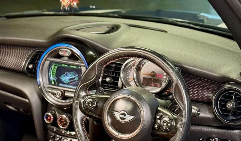 
								CooperS JCW tuned  Convertible full									