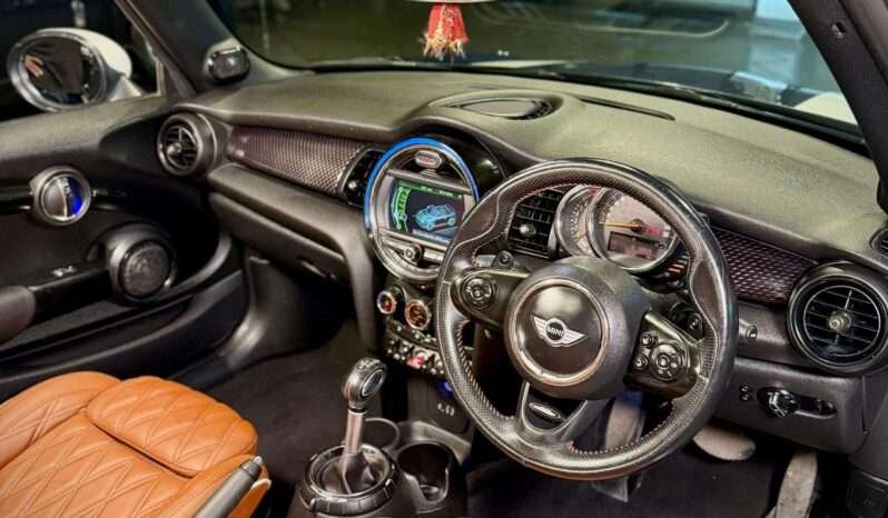 
								CooperS JCW tuned  Convertible full									