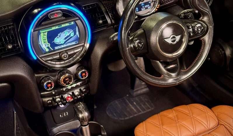 
								CooperS JCW tuned  Convertible full									