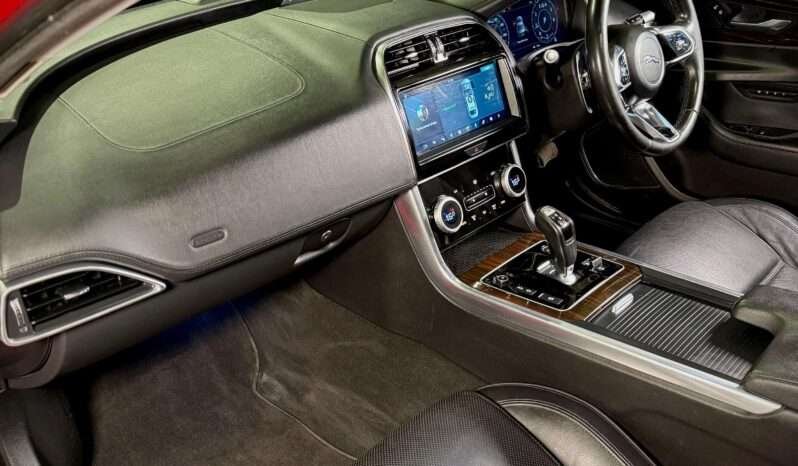 
								XE P250 SE (Top Variant) full									