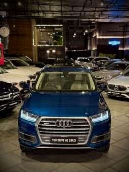 
										Q7 Technology 40 TFSI full									