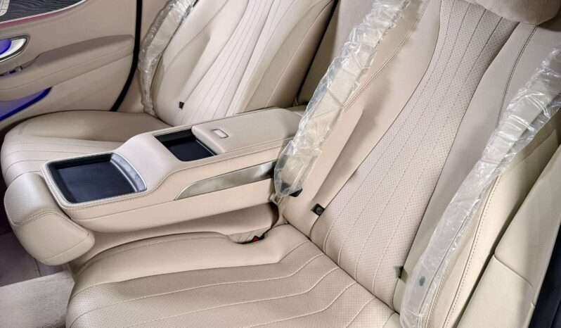 
								E200 LWB Amg line full									