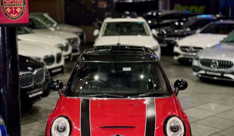 
								Cooper S First lot CBU full									