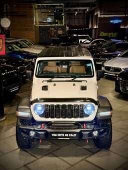 
										Jeep Wrangler Rubicon 2.0L full									