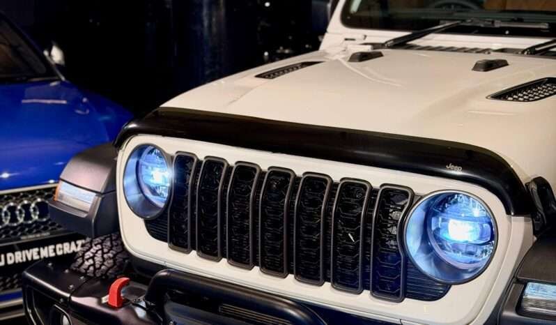 
								Jeep Wrangler Rubicon 2.0L full									