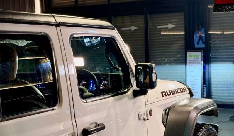 
								Jeep Wrangler Rubicon 2.0L full									