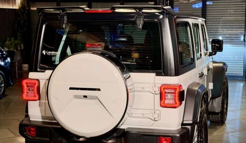 
								Jeep Wrangler Rubicon 2.0L full									