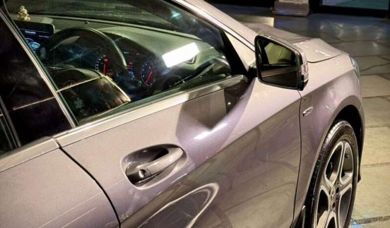 
								Mercedes CLA 200 Sport ⚡ full									