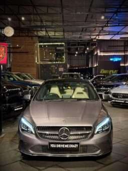 
										Mercedes CLA 200 Sport ⚡ full									