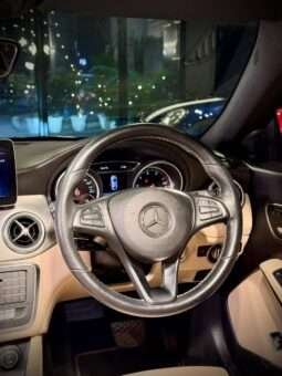 
										Mercedes CLA 200 Sport ⚡ full									