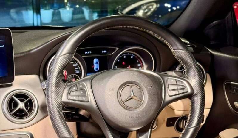 
								Mercedes CLA 200 Sport ⚡ full									