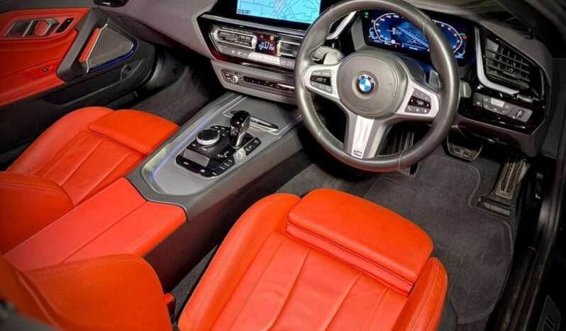 
								Z4 M40i Convertible full									