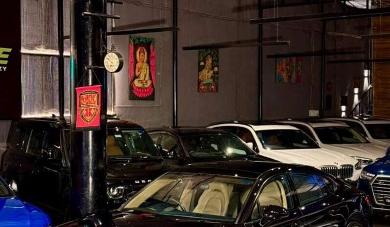 
								Porsche Panamera Bs6 full									