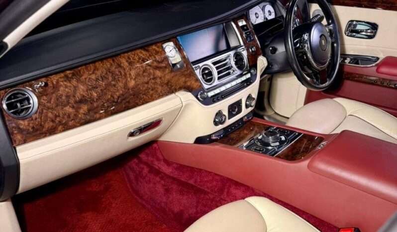 
								ROLLS ROYCE GHOST SERIES II XZ42 full									