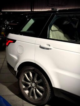 
										RANGE ROVER SPORT — HSE (Facelift) full									