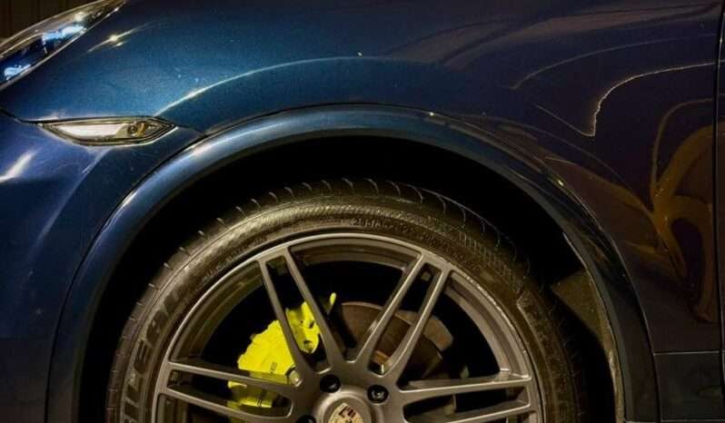 
								PORSCHE CAYENNE full									