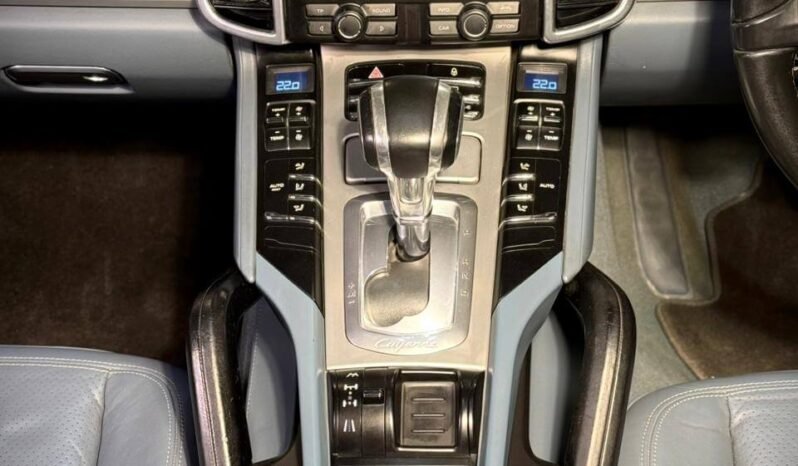 
								PORSCHE CAYENNE full									