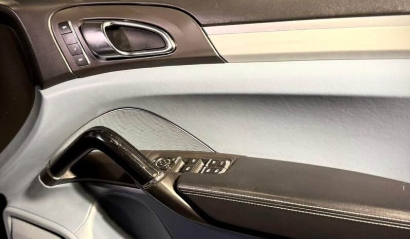 
								PORSCHE CAYENNE full									