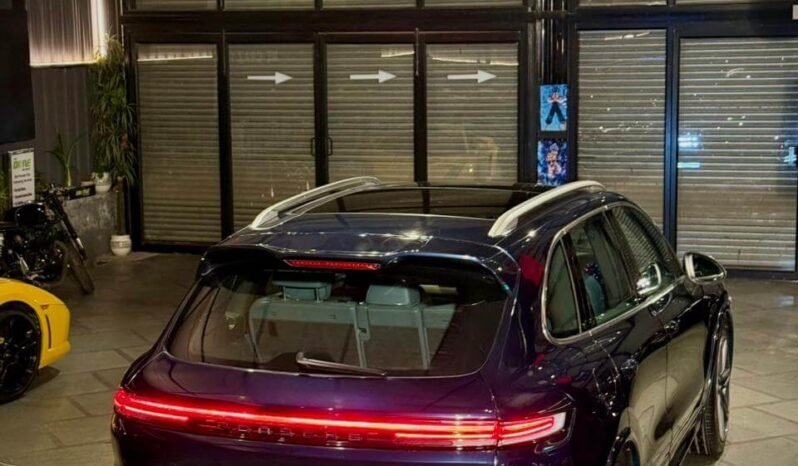 
								PORSCHE CAYENNE full									