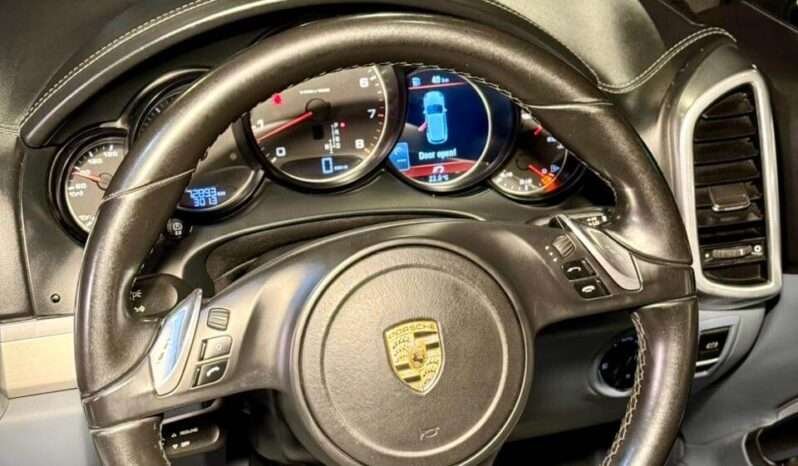 
								PORSCHE CAYENNE full									